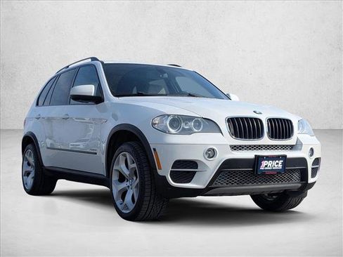 Used 2012 BMW X5 xDrive35i image 3