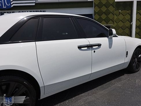 Used 2024 Rolls-Royce Ghost AWD/4WD image 11