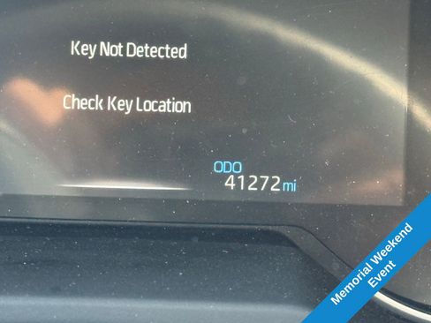 Used 2025 Toyota RAV4 XLE FWD image 9