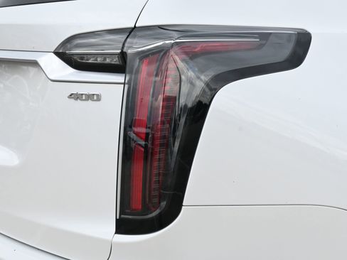 Used 2023 Cadillac XT6 Sport w/ Technology Package AWD/4WD image 22