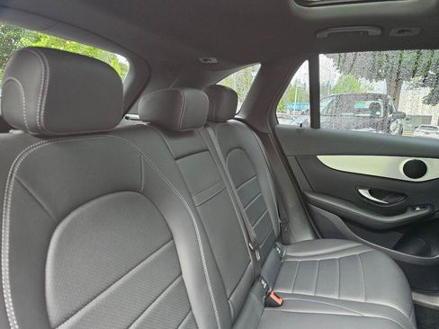 Used 2019 Mercedes-Benz GLC 300 4MATIC image 12
