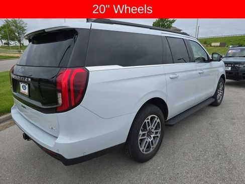 Used 2025 Ford Expedition Max Active AWD/4WD image 4