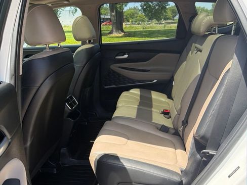 Used 2019 Hyundai Santa Fe Limited AWD/4WD image 16