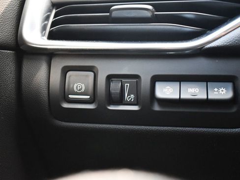 Used 2020 Cadillac XT4 Premium Luxury image 20