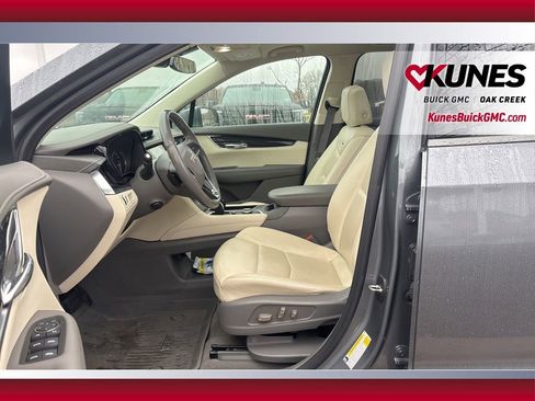 Used 2021 Cadillac XT6 Premium Luxury w/ LPO, Floor Liner Package image 10