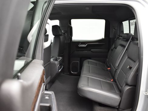 Used 2022 GMC Sierra 1500 Elevation w/ Elevation Premium Package image 10