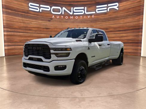 Used 2025 RAM 3500 Big Horn AWD/4WD image 1