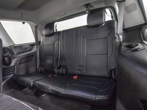 Used 2019 Chevrolet Tahoe LS RWD image 12