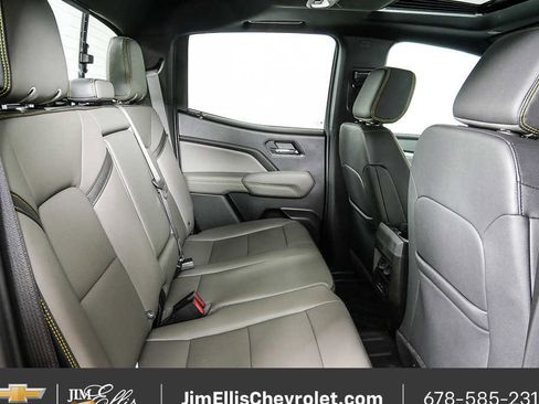 New 2026 Chevrolet Colorado ZR2 w/ Technology Package AWD/4WD image 23