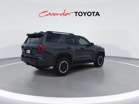 Certified 2025 Toyota 4Runner TRD Off-Road Premium AWD/4WD image 8