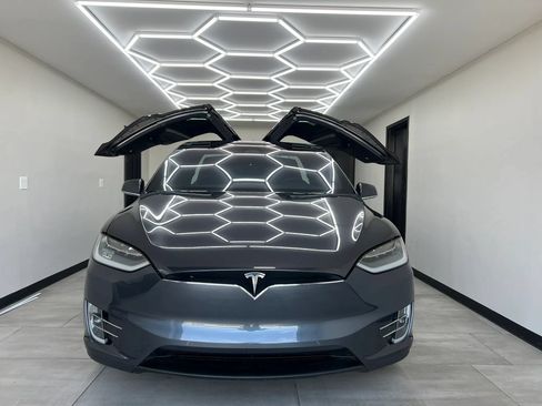 Used 2019 Tesla Model X Long Range AWD/4WD image 8