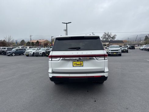 Used 2022 Lincoln Navigator L Reserve AWD/4WD image 6
