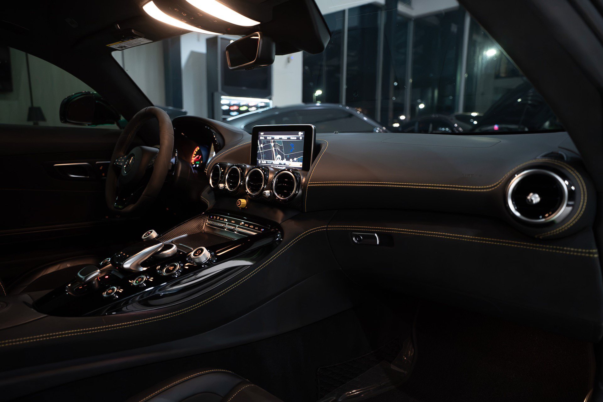 Used 2018 Mercedes-Benz AMG GT R w/ Exclusive Interior Package image 21