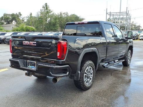 Used 2023 GMC Sierra 2500 AT4 w/ AT4 Preferred Package AWD/4WD image 7