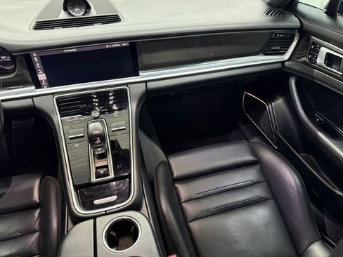 Used 2019 Porsche Panamera Turbo image 13