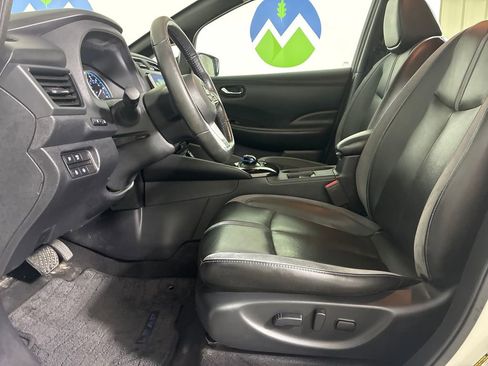Used 2019 Nissan Leaf SL Plus image 17