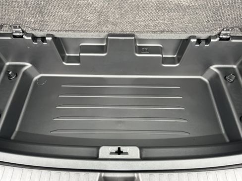 New 2026 Chevrolet Traverse LT w/ Driver Confidence Package image 12