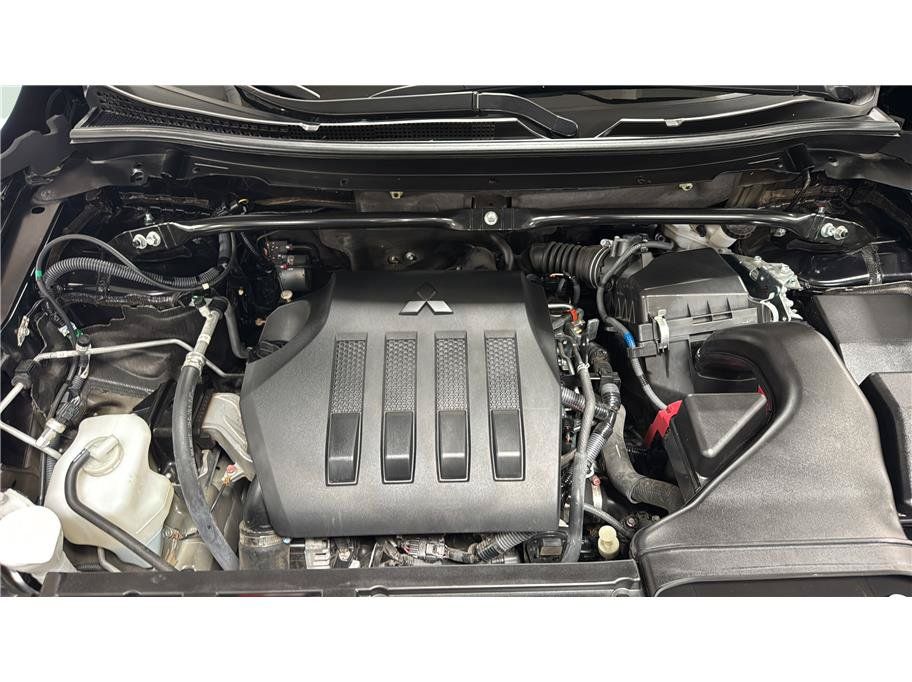 Used 2024 Mitsubishi Eclipse Cross SE AWD/4WD image 40