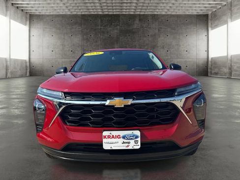 Used 2026 Chevrolet Trax LS FWD image 2