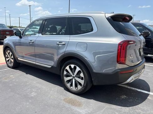 Used 2020 Kia Telluride EX w/ EX Premium Package AWD/4WD image 4