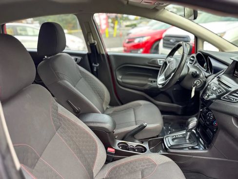Used 2014 Ford Fiesta SE w/ Equipment Group 201A FWD image 34