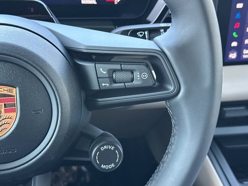 New 2026 Porsche Macan 4 Electric AWD/4WD image 29