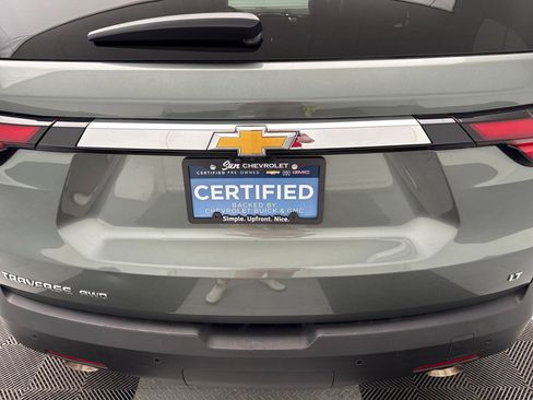 Used 2023 Chevrolet Traverse LT w/ LT Premium Package image 23