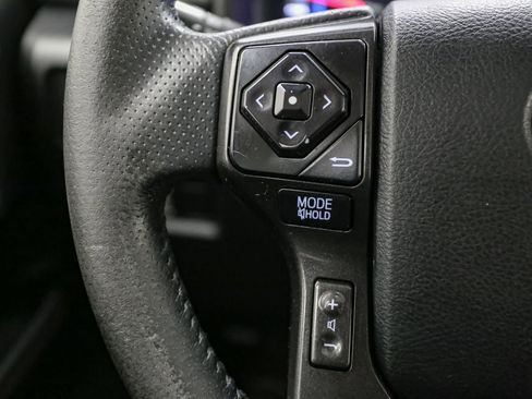 Used 2017 Toyota 4Runner TRD Off-Road Premium image 33