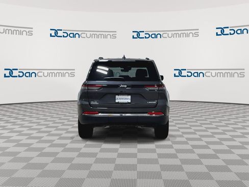 New 2025 Jeep Grand Cherokee Limited w/ Luxury Tech Group II image 12