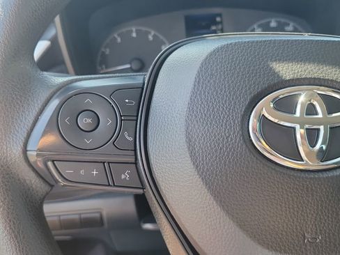 Used 2024 Toyota Corolla LE image 31