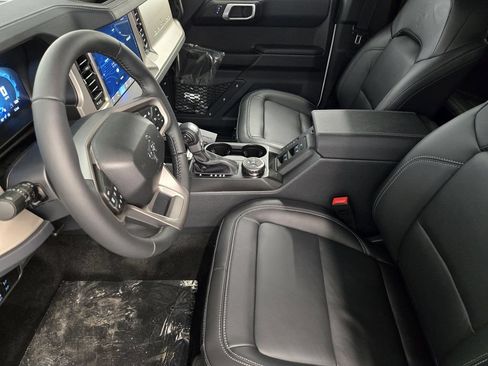 New 2026 Ford Bronco Outer Banks AWD/4WD image 15