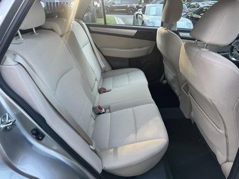 Used 2018 Subaru Outback 2.5i image 23