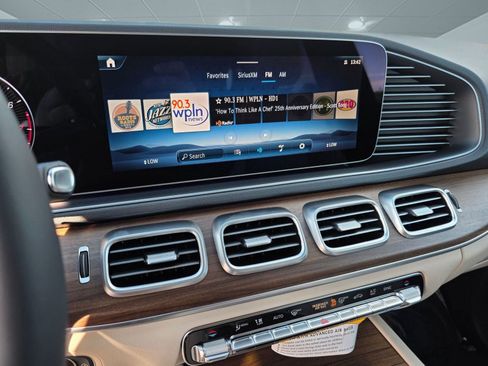 Used 2026 Mercedes-Benz GLE 350 4MATIC image 29