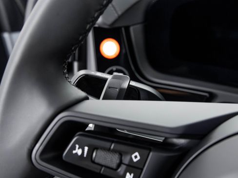 Used 2024 Porsche Cayenne image 17