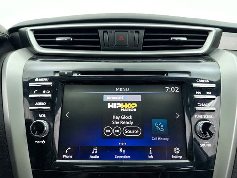 Used 2019 Nissan Murano SV w/ Premium Package image 19