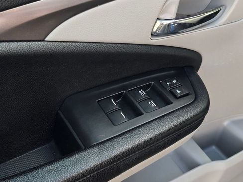 Used 2017 Honda Pilot EX-L image 25