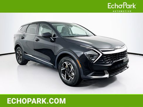 Used 2025 Kia Sportage LX AWD/4WD image 1