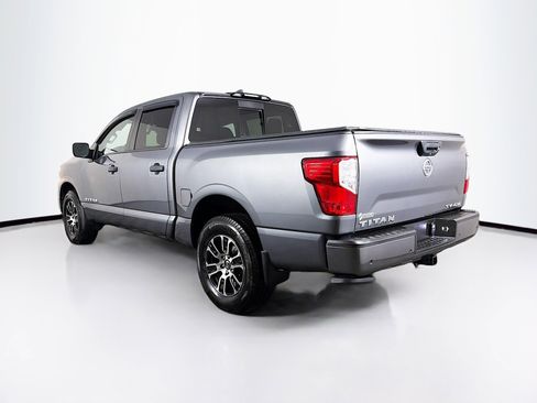 Used 2022 Nissan Titan SV w/ Accessory Utility Package image 6