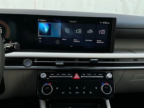 Used 2025 Hyundai Tucson SEL image 25