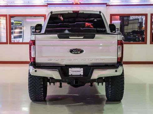 Used 2019 Ford F250 Lariat w/ Lariat Value Package image 9