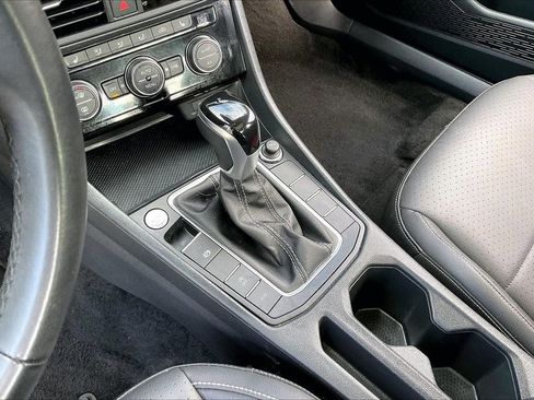 Used 2024 Volkswagen Jetta SE FWD image 31