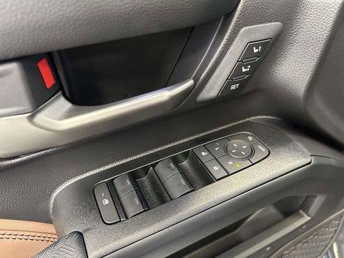 Used 2026 Toyota 4Runner Limited AWD/4WD image 19
