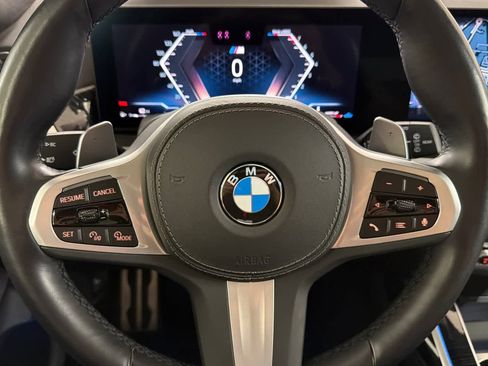 Used 2023 BMW X7 xDrive40i w/ Executive Package image 24