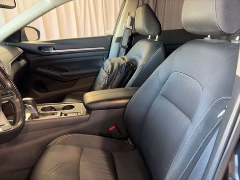 Used 2019 Nissan Altima 2.5 SV image 26