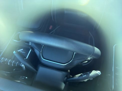 Used 2024 GMC Acadia Denali image 17