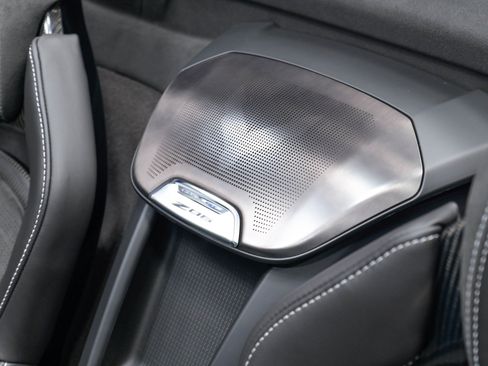 Used 2025 Chevrolet Corvette Z06 RWD image 11