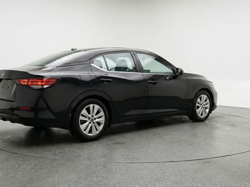 Used 2025 Nissan Sentra S FWD image 9