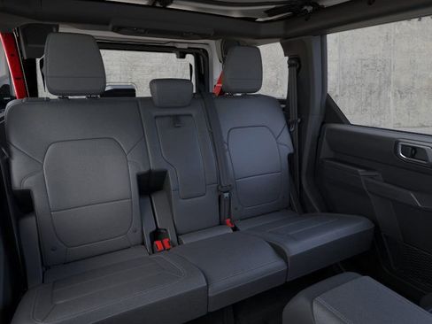New 2026 Ford Bronco Badlands image 11