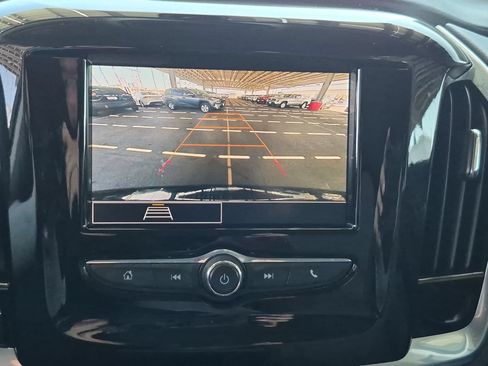 Used 2020 Chevrolet Traverse LS FWD image 21