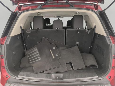 Used 2022 Nissan Pathfinder SV AWD/4WD image 15